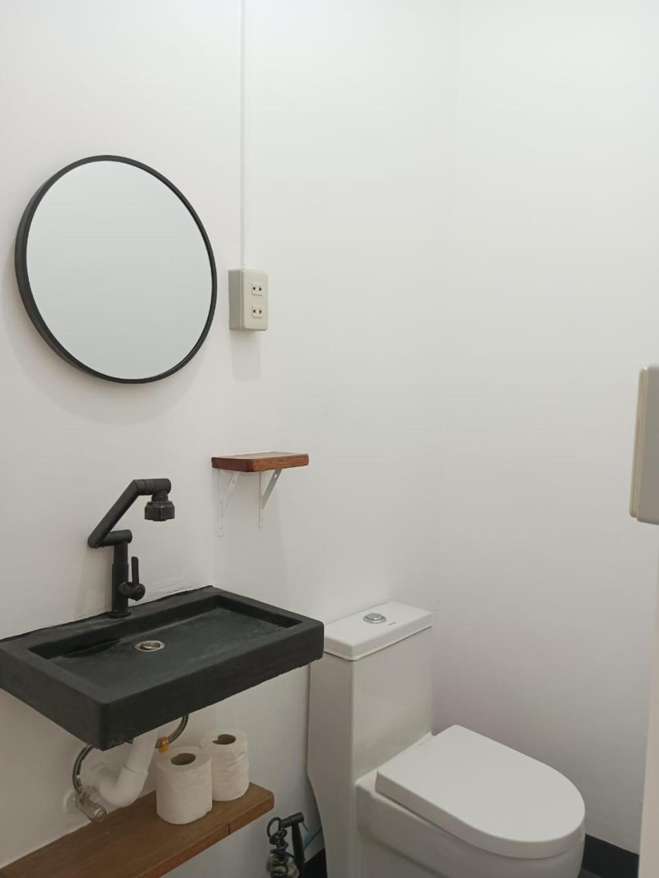 Apartment New With Balcony , General Luna